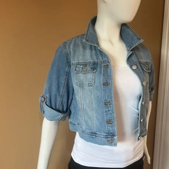 Jean jacket/ size L💙 - Picture 3 of 8